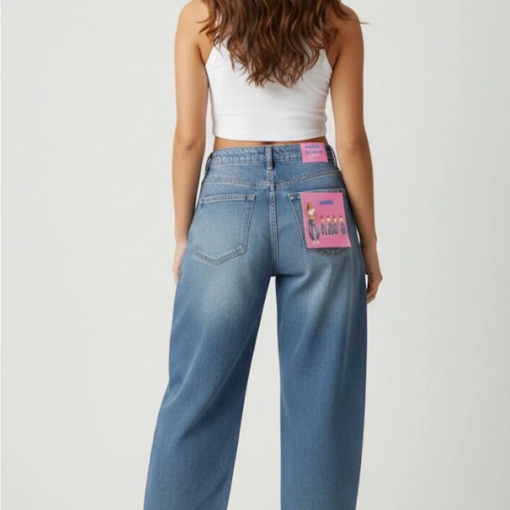 Telepatia Barrel Leg Jeans for Women - Picture 2 of 2